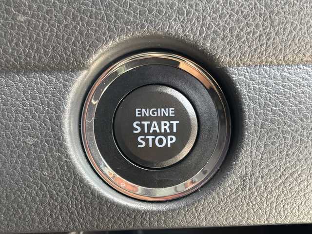 スズキ ハスラー F リミテッド 神奈川県 2017(平29)年 3万km クールカーキパールメタリック/ホワイト2トーンルーフ パイオニア製ディスプレイオーディオ（FH-7100dvd）/CD/DVD/Bluetooth/バックカメラ/シートヒーター/ビルトインETC/プッシュスタート/スマートキー/純正フロアマット/レーンキープアシスト/アイドリングストップ/横滑り防止装置/盗難防止装置/衝突被害軽減システム