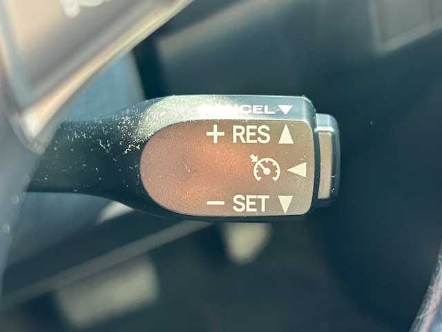 トヨタ ハリアー プレミアム 愛媛県 2015(平27)年 7.5万km ブラック 純正ナビ/フルセグTV/バックカメラ/モデリスタエアロ/モデリスタグリル/前方ドラレコ/ETC/電動リアゲート/ハーフレザーシート/パワーシート/LEDヘッドライト/オートライト/オートハイビーム/純正AW/純正フロアマット/クルコン/スマートキー/プッシュスタート