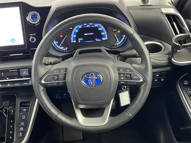 トヨタ ヴォクシー ハイブリッド S－Z 埼玉県 2023(令5)年 3.5万km ホワイトパールクリスタルシャイン 純正１０．５インチディスプレイオーディオ　フリップダウンモニター　バックカメラ　ユニバーサルステップ　ＤＶＤ再生　三眼ＬＥＤ　ビルトインＥＴＣ２．０　前後ドラレコ　デジタルインナーミラー　ＡＣ１００Ｖ