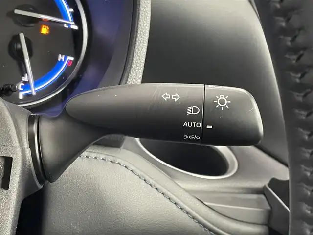 トヨタ ヴォクシー ハイブリッド S－Z 埼玉県 2023(令5)年 3.5万km ホワイトパールクリスタルシャイン 純正１０．５インチディスプレイオーディオ　フリップダウンモニター　バックカメラ　ユニバーサルステップ　ＤＶＤ再生　三眼ＬＥＤ　ビルトインＥＴＣ２．０　前後ドラレコ　デジタルインナーミラー　ＡＣ１００Ｖ