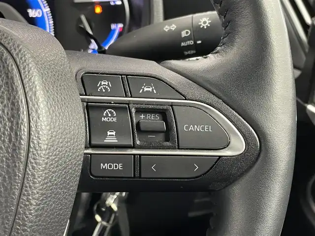 トヨタ ヴォクシー ハイブリッド S－Z 埼玉県 2023(令5)年 3.5万km ホワイトパールクリスタルシャイン 純正１０．５インチディスプレイオーディオ　フリップダウンモニター　バックカメラ　ユニバーサルステップ　ＤＶＤ再生　三眼ＬＥＤ　ビルトインＥＴＣ２．０　前後ドラレコ　デジタルインナーミラー　ＡＣ１００Ｖ