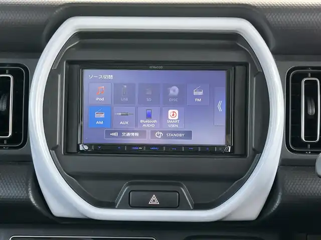 スズキ ハスラー HYBRID X 奈良県 2022(令4)年 2.3万km ピュアホワイトP ＫＥＮＷＯＯＤナビ(MDV-D209BT)/（ＢＴ／ＣＤ／ＤＶＤ）/レーダークルーズコントロール/バックカメラ/後方コーナーセンサー/衝突軽減システム/アシストレーンキープ/前席シートヒーター/ＬＥＤヘッドライト/オートライト/アイドリングストップ/前方ドライブレコーダー/ＥＴＣ/純正15インチＡＷ/保証書/取り扱い説明書/スペアキーX1