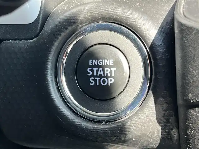 スズキ ハスラー HYBRID X 奈良県 2022(令4)年 2.3万km ピュアホワイトP ＫＥＮＷＯＯＤナビ(MDV-D209BT)/（ＢＴ／ＣＤ／ＤＶＤ）/レーダークルーズコントロール/バックカメラ/後方コーナーセンサー/衝突軽減システム/アシストレーンキープ/前席シートヒーター/ＬＥＤヘッドライト/オートライト/アイドリングストップ/前方ドライブレコーダー/ＥＴＣ/純正15インチＡＷ/保証書/取り扱い説明書/スペアキーX1