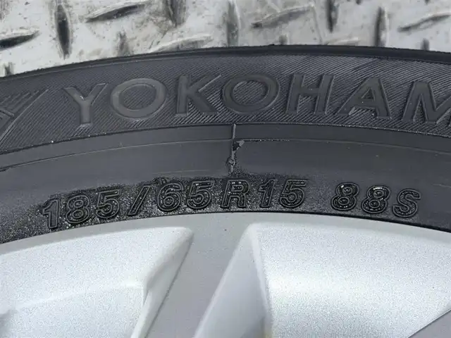 ホンダ フリード G 大阪府 2018(平30)年 4万km ルナシルバーM 純正ナビＴＶ　ＣＤ／Ｂｌｕｅｔｏｏｔｈ接続　バックカメラ　ＥＴＣ　ドライブレコーダー　片側パワスラ　アイドリングストップ　ハロゲンヘッドライト　スマートキー　プッシュスタート　ウォークスルー　禁煙車