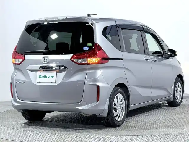 ホンダ フリード G 大阪府 2018(平30)年 4万km ルナシルバーM 純正ナビＴＶ　ＣＤ／Ｂｌｕｅｔｏｏｔｈ接続　バックカメラ　ＥＴＣ　ドライブレコーダー　片側パワスラ　アイドリングストップ　ハロゲンヘッドライト　スマートキー　プッシュスタート　ウォークスルー　禁煙車