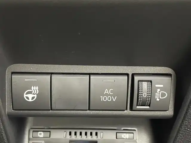 トヨタ アクア Z 埼玉県 2021(令3)年 1.8万km クリアベージュメタリック Toyota Safety Sense（第２世代）/・プリクラッシュセーフティ/・レーントレーシングアシスト/・レーダークルーズコントロール/・ロードサインアシスト/・発進遅れ告知機能/・プロアクティブドライビングアシスト/・オートマチックハイビーム/パノラミックビューモニター/クリアランスソナー/ブラインドスポットモニター/純正ディスプレイオーディオナビ/AM.FM.Bluetooth.Miracast/フルセグ/ハーフレザーシート/パワーシート/シートヒーター/ステアリングヒーター/ビルトインETC/LEDヘッドライト/フォグランプ/プッシュスタート/スマートキー