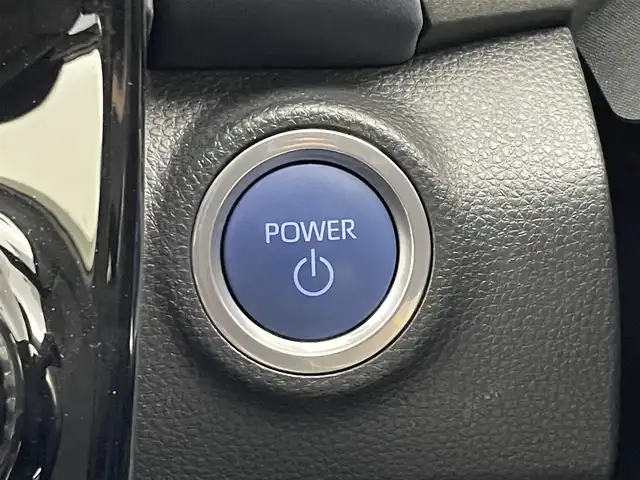 トヨタ アクア Z 埼玉県 2021(令3)年 1.8万km クリアベージュメタリック Toyota Safety Sense（第２世代）/・プリクラッシュセーフティ/・レーントレーシングアシスト/・レーダークルーズコントロール/・ロードサインアシスト/・発進遅れ告知機能/・プロアクティブドライビングアシスト/・オートマチックハイビーム/パノラミックビューモニター/クリアランスソナー/ブラインドスポットモニター/純正ディスプレイオーディオナビ/AM.FM.Bluetooth.Miracast/フルセグ/ハーフレザーシート/パワーシート/シートヒーター/ステアリングヒーター/ビルトインETC/LEDヘッドライト/フォグランプ/プッシュスタート/スマートキー