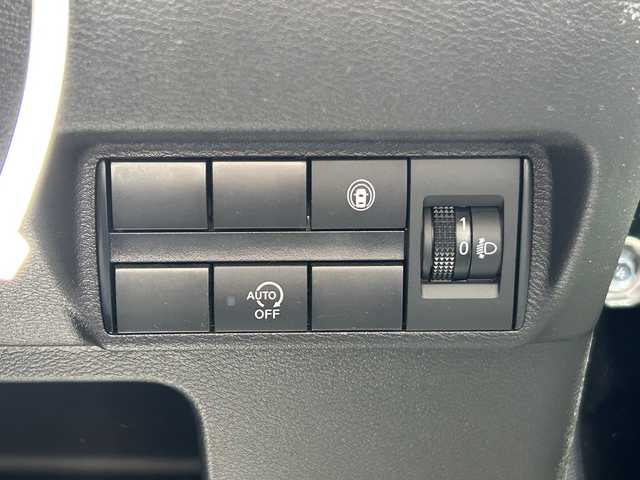 日産 デイズ B 兵庫県 2022(令4)年 0.7万km ブラック ワンオーナー/USB/Bluetooth/バックカメラ/衝突軽減ブレーキ/前後コーナーセンサー/オートライト/オートハイビーム/電動格納ミラー/純正フロアマット/純正ドアバイザー/取扱説明書・保証書