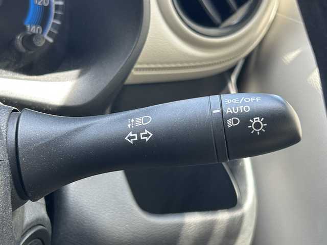 日産 デイズ B 兵庫県 2022(令4)年 0.7万km ブラック ワンオーナー/USB/Bluetooth/バックカメラ/衝突軽減ブレーキ/前後コーナーセンサー/オートライト/オートハイビーム/電動格納ミラー/純正フロアマット/純正ドアバイザー/取扱説明書・保証書
