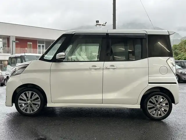 日産 デイズ ルークス HWS X Vセレ +SeftyⅡ 長崎県 2016(平28)年 9.4万km ホワイトパール プッシュスタート/スマートキー/純正SDナビ(FM/AM/BT/フルセグ/iPod)/バックカメラ/防眩切り替えルームミラー/社外フロアマット/両側パワスラ/AUTECH15インチアルミホイール/AUTECHフロントバンパー/スペアキー(1本)/シートアレンジ/ビークルダイナミクスコントロール/ABS/エマージェンシーブレーキ/レーザーレーダー/アラウンドビューモニター