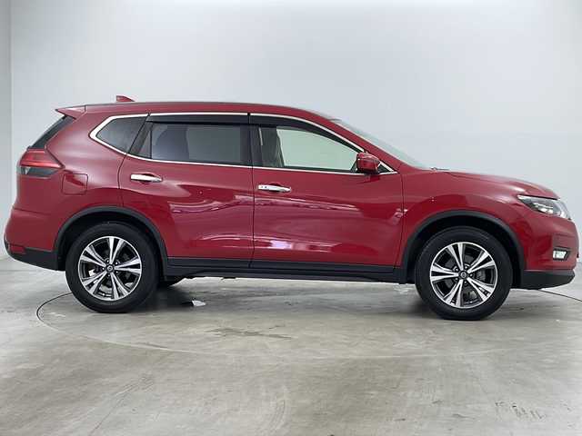 日産 エクストレイル 20X 道央・札幌 2019(令1)年 2.7万km バーニングレッド ・社外ナビ&CD&DVD&SD&BT/・パワーバックドア/・エマージェンシーブレーキ/・車線逸脱警報/・アイドリングストップ/・横滑り防止装置/・ステアリングスイッチ/・2WD/4WD切替/・電動格納ミラー/・プッシュスタート/・社外フロアマット/・LEDヘッドライト/・オートライト/・スマートキー/・スペアキー/・取扱説明書/・社外AW冬タイヤ積込