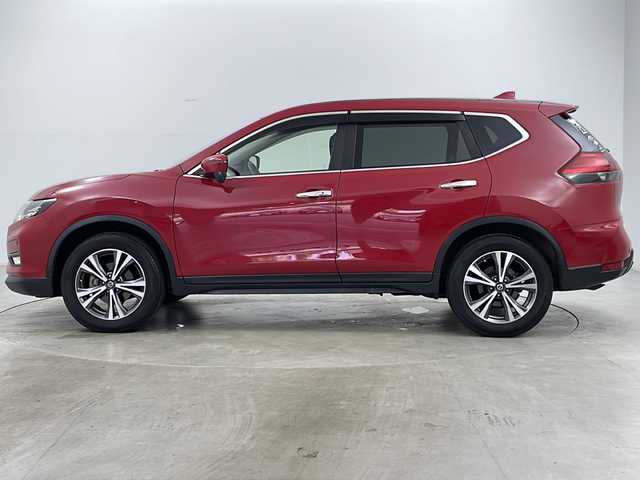 日産 エクストレイル 20X 道央・札幌 2019(令1)年 2.7万km バーニングレッド ・社外ナビ&CD&DVD&SD&BT/・パワーバックドア/・エマージェンシーブレーキ/・車線逸脱警報/・アイドリングストップ/・横滑り防止装置/・ステアリングスイッチ/・2WD/4WD切替/・電動格納ミラー/・プッシュスタート/・社外フロアマット/・LEDヘッドライト/・オートライト/・スマートキー/・スペアキー/・取扱説明書/・社外AW冬タイヤ積込