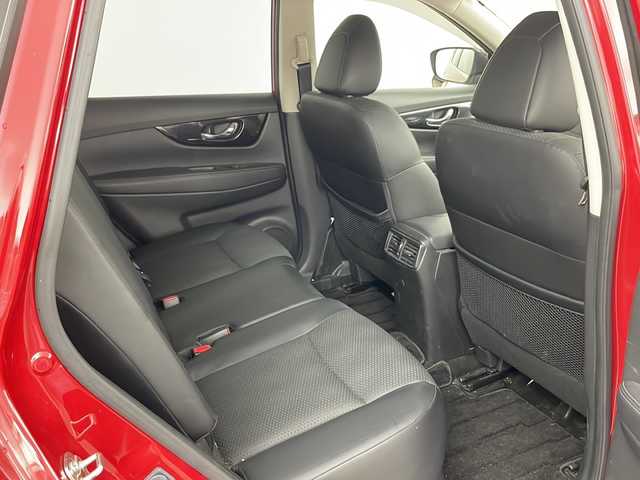 日産 エクストレイル 20X 道央・札幌 2019(令1)年 2.7万km バーニングレッド ・社外ナビ&CD&DVD&SD&BT/・パワーバックドア/・エマージェンシーブレーキ/・車線逸脱警報/・アイドリングストップ/・横滑り防止装置/・ステアリングスイッチ/・2WD/4WD切替/・電動格納ミラー/・プッシュスタート/・社外フロアマット/・LEDヘッドライト/・オートライト/・スマートキー/・スペアキー/・取扱説明書/・社外AW冬タイヤ積込