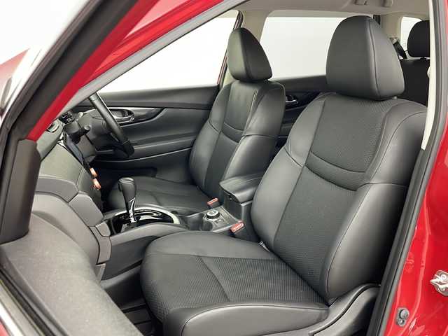 日産 エクストレイル 20X 道央・札幌 2019(令1)年 2.7万km バーニングレッド ・社外ナビ&CD&DVD&SD&BT/・パワーバックドア/・エマージェンシーブレーキ/・車線逸脱警報/・アイドリングストップ/・横滑り防止装置/・ステアリングスイッチ/・2WD/4WD切替/・電動格納ミラー/・プッシュスタート/・社外フロアマット/・LEDヘッドライト/・オートライト/・スマートキー/・スペアキー/・取扱説明書/・社外AW冬タイヤ積込