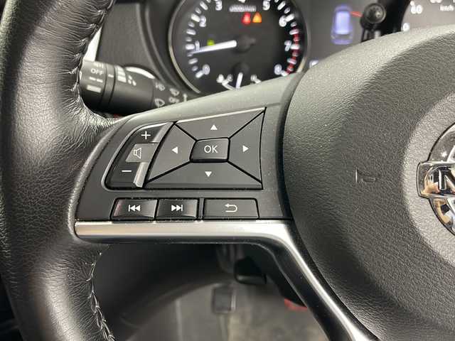 日産 エクストレイル 20X 道央・札幌 2019(令1)年 2.7万km バーニングレッド ・社外ナビ&CD&DVD&SD&BT/・パワーバックドア/・エマージェンシーブレーキ/・車線逸脱警報/・アイドリングストップ/・横滑り防止装置/・ステアリングスイッチ/・2WD/4WD切替/・電動格納ミラー/・プッシュスタート/・社外フロアマット/・LEDヘッドライト/・オートライト/・スマートキー/・スペアキー/・取扱説明書/・社外AW冬タイヤ積込