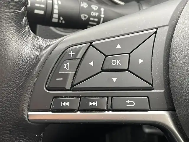 日産 エクストレイル 20X 道東・釧路十勝 2019(令1)年 2.7万km バーニングレッド パートタイム4WD/運転支援システム/・走行支援/(エマージェンシーブレーキ/車線警告)/・進入禁止警報/・駐車支援/(フロント/リア)/・シャシー制御/(コーナリングスタビリティアシスト/アクティブエンジンブレーキ)/社外メモリナビ/ (CD/DVD/BT)/フルセグTV/バックカメラ/ETC/社外前後ドライブレコーダー/革巻きステアリング/ステアリングスイッチ/カプロンシート/パワーバックドア/プッシュスタート/スマートキー/純正18インチAW/社外18インチAW付スタッドレスタイヤ積込/オートライト/純正LEDヘッドライト/フォグランプ/ウインカーミラー/電動格納ミラー/ミラーヒーター/純正フロアマット/横滑り防止装置/アイドリングストップ/取扱説明書
