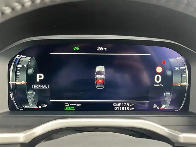 三菱 アウトランダー ＰＨＥＶ G 道南・函館 2023(令5)年 1.2万km ホワイトダイヤモンド ・純正9型ディスプレイオーディオ/・フルセグTV/・ドライブレコーダー前後/・全方位カメラ/・ETC2.0/・AC1500W/・BOSEプレミアムサウンド/・電動リアゲート/・前席シートヒーター/・運転席パワーシート/・ベースキャリア/ルーフボックス/・衝突被害軽減システム/・レーダークルーズコントロール/・レーンキープアシスト/・ブラインドスポットモニター/・クリアランスソナー/・置くだけ充電/・LEDヘッドライト/・フロントフォグランプ/・オートライト/・スマートキー/・エンジンプッシュスタート