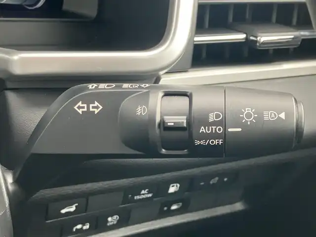 三菱 アウトランダー ＰＨＥＶ G 道南・函館 2023(令5)年 1.2万km ホワイトダイヤモンド ・純正9型ディスプレイオーディオ/・フルセグTV/・ドライブレコーダー前後/・全方位カメラ/・ETC2.0/・AC1500W/・BOSEプレミアムサウンド/・電動リアゲート/・前席シートヒーター/・運転席パワーシート/・ベースキャリア/ルーフボックス/・衝突被害軽減システム/・レーダークルーズコントロール/・レーンキープアシスト/・ブラインドスポットモニター/・クリアランスソナー/・置くだけ充電/・LEDヘッドライト/・フロントフォグランプ/・オートライト/・スマートキー/・エンジンプッシュスタート