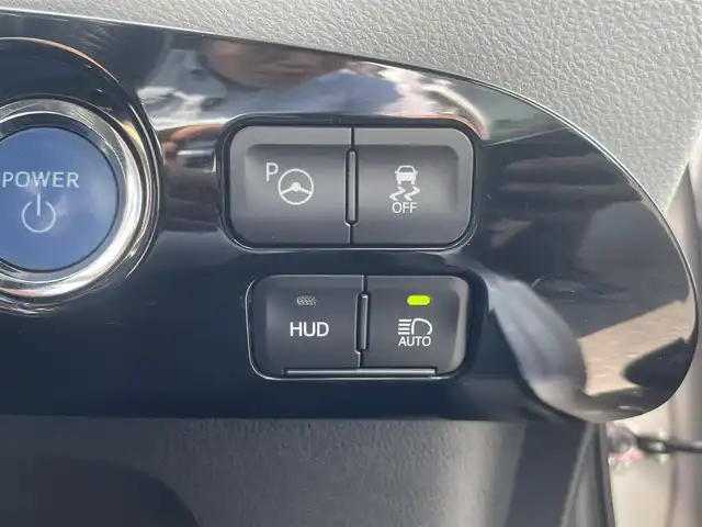 トヨタ プリウス A ツーリングセレクション 愛媛県 2019(平31)年 4.4万km スティールブロンドM 純正7型ナビ(AM/FM/CD/DVD/BT/ワンセグTV)/バックカメラ/白革温電動シート/トヨタセーフティセンス/レーダークルーズコントロール/ブラインドスポットモニター/ヘッドアップディスプレイ/衝突被害軽減装置/車線逸脱防止装置/パーキングアシスト/ヒートミラー/電格ミラー/純正ドアバイザー/ステアリングリモコン/後付けドリンクホルダー/PWR/NORMAL/ECO/トノカバー/現状サマー(純正AW)(215/45/R17)/PIRELLI P8FS