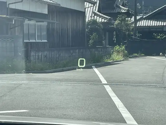 トヨタ プリウス A ツーリングセレクション 愛媛県 2019(平31)年 4.4万km スティールブロンドM 純正7型ナビ(AM/FM/CD/DVD/BT/ワンセグTV)/バックカメラ/白革温電動シート/トヨタセーフティセンス/レーダークルーズコントロール/ブラインドスポットモニター/ヘッドアップディスプレイ/衝突被害軽減装置/車線逸脱防止装置/パーキングアシスト/ヒートミラー/電格ミラー/純正ドアバイザー/ステアリングリモコン/後付けドリンクホルダー/PWR/NORMAL/ECO/トノカバー/現状サマー(純正AW)(215/45/R17)/PIRELLI P8FS