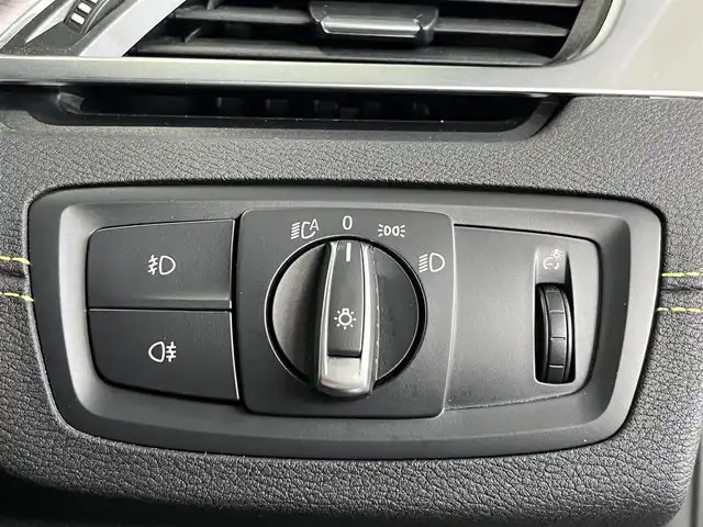 ＢＭＷ Ｘ２ xDrive20i MスポーツX 山形県 2018(平30)年 4.7万km 白 純正ナビ/バックカメラ/CD/DVD/Bluetooth/アンビエントライト/アダプティブクルーズコントロール/ドライブレコーダー/コーナーセンサー/電動リアゲート/レーンキープアシスト/パワーシート/シートヒーター