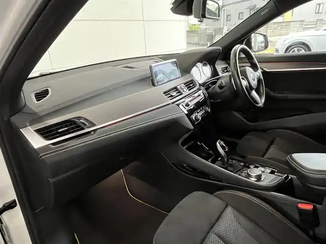 ＢＭＷ Ｘ２ xDrive20i MスポーツX 山形県 2018(平30)年 4.7万km 白 純正ナビ/バックカメラ/CD/DVD/Bluetooth/アンビエントライト/アダプティブクルーズコントロール/ドライブレコーダー/コーナーセンサー/電動リアゲート/レーンキープアシスト/パワーシート/シートヒーター