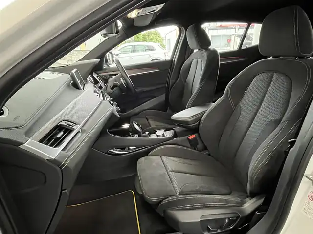 ＢＭＷ Ｘ２ xDrive20i MスポーツX 山形県 2018(平30)年 4.7万km 白 純正ナビ/バックカメラ/CD/DVD/Bluetooth/アンビエントライト/アダプティブクルーズコントロール/ドライブレコーダー/コーナーセンサー/電動リアゲート/レーンキープアシスト/パワーシート/シートヒーター