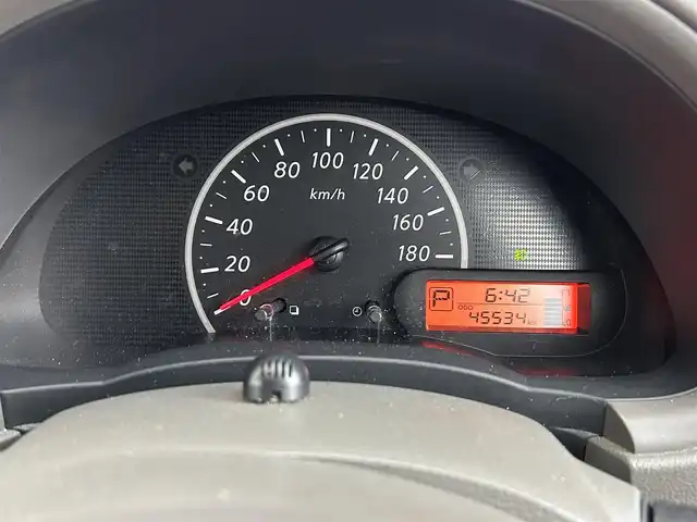 日産 マーチ 12X FOUR Vセレクション 道央・札幌 2019(平31)年 4.6万km ブリリアントホワイトパール ・４WD/・純正メモリナビ/・CD／Bluetooth／SD/・バックカメラ/・社外前後ドライブレコーダー/・ETC/・純正エンジンスターター/・２WD⇔４WD切替/・横滑り防止装置/・ハロゲンライト/・オートライト/・ヘッドライトレベライザー/・フォグランプ/・純正フロアマット/・ドアバイザー/・積込スタッドレス社外AW【165／60／R14】/・スマートキー/・プッシュスタート/・スペアキー/・取扱説明書/・保証書