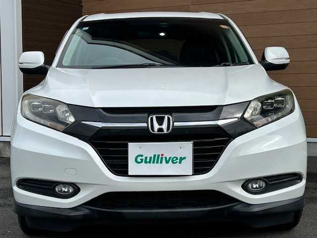 ホンダ ヴェゼル X 静岡県 2014(平26)年 7.4万km ホワイトオーキッドパール 社外メモリナビ/フルセグテレビ/Bluetooth/バックカメラ/スマートキー/プッシュスタート/純正フロアマット/ETC/オートライト