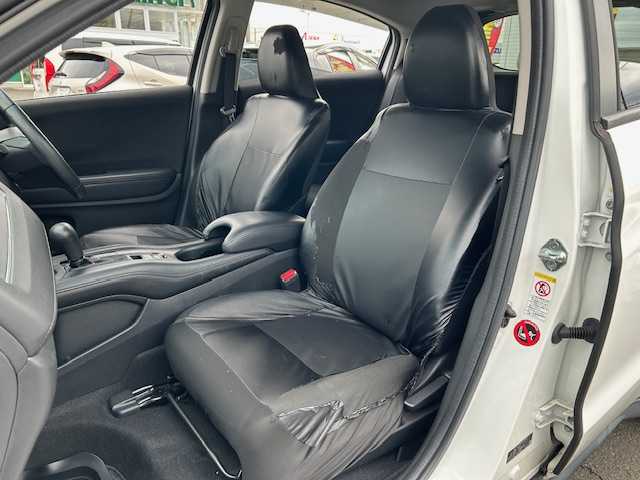 ホンダ ヴェゼル X 静岡県 2014(平26)年 7.4万km ホワイトオーキッドパール 社外メモリナビ/フルセグテレビ/Bluetooth/バックカメラ/スマートキー/プッシュスタート/純正フロアマット/ETC/オートライト