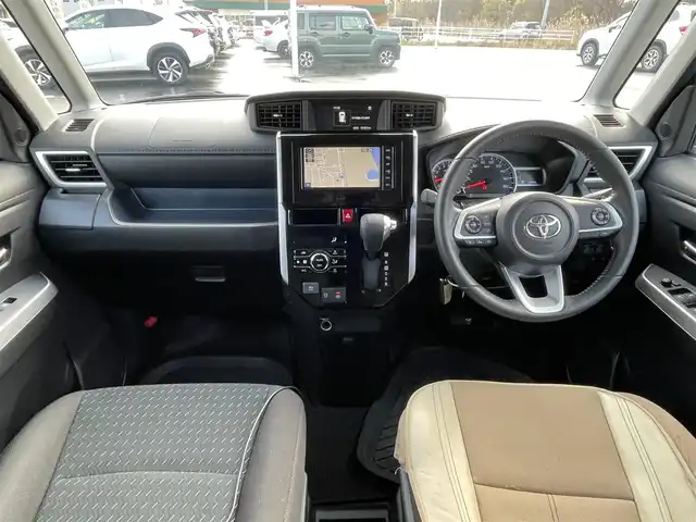 トヨタ ルーミー カスタムG 青森県 2020(令2)年 5.6万km ブライトシルバーM ４WD/純正ナビ/フルセグTV/CD/DVD/BT/衝突軽減ブレーキ/レーダークルーズコントロール/コーナーセンサー/ドライブレコーダー/ETC/両側パワースライドドア/全方位カメラ/電動パーキングブレーキ/オートホールド/電動格納ウインカーミラー/ドアバイザー/ステアリングスイッチ/14インチ純正AW/プッシュスタート/LEDオートライト/スマートキー×２