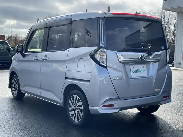 トヨタ ルーミー カスタムG 青森県 2020(令2)年 5.6万km ブライトシルバーM ４WD/純正ナビ/フルセグTV/CD/DVD/BT/衝突軽減ブレーキ/レーダークルーズコントロール/コーナーセンサー/ドライブレコーダー/ETC/両側パワースライドドア/全方位カメラ/電動パーキングブレーキ/オートホールド/電動格納ウインカーミラー/ドアバイザー/ステアリングスイッチ/14インチ純正AW/プッシュスタート/LEDオートライト/スマートキー×２
