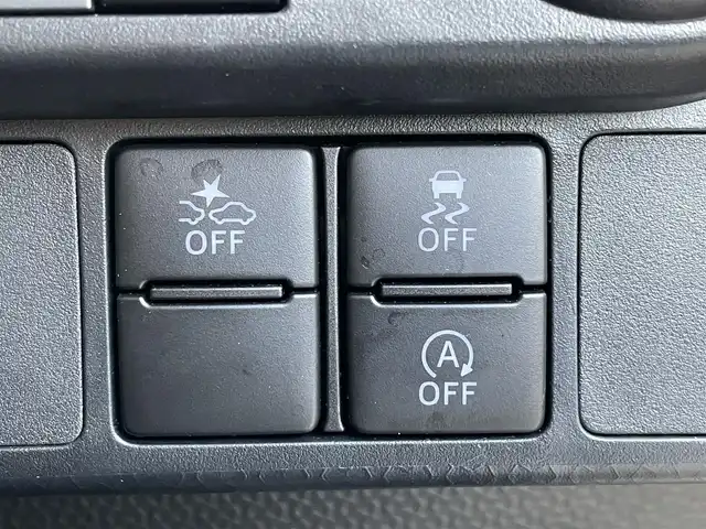 トヨタ ルーミー カスタムG 青森県 2020(令2)年 5.6万km ブライトシルバーM ４WD/純正ナビ/フルセグTV/CD/DVD/BT/衝突軽減ブレーキ/レーダークルーズコントロール/コーナーセンサー/ドライブレコーダー/ETC/両側パワースライドドア/全方位カメラ/電動パーキングブレーキ/オートホールド/電動格納ウインカーミラー/ドアバイザー/ステアリングスイッチ/14インチ純正AW/プッシュスタート/LEDオートライト/スマートキー×２