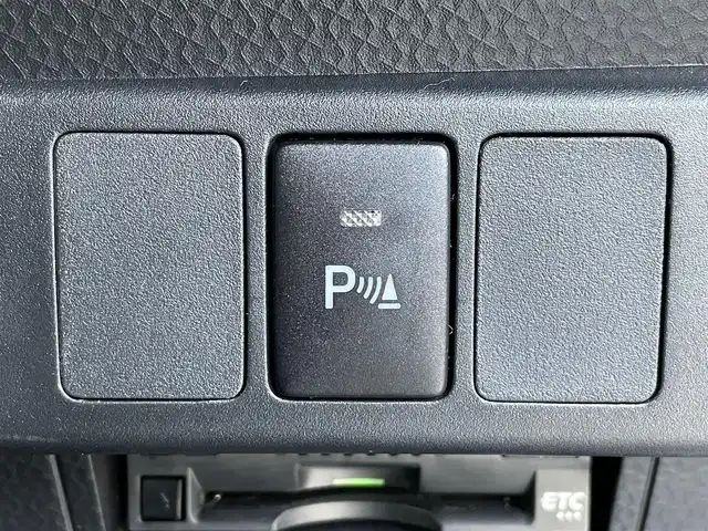 トヨタ ルーミー カスタムG 青森県 2020(令2)年 5.6万km ブライトシルバーM ４WD/純正ナビ/フルセグTV/CD/DVD/BT/衝突軽減ブレーキ/レーダークルーズコントロール/コーナーセンサー/ドライブレコーダー/ETC/両側パワースライドドア/全方位カメラ/電動パーキングブレーキ/オートホールド/電動格納ウインカーミラー/ドアバイザー/ステアリングスイッチ/14インチ純正AW/プッシュスタート/LEDオートライト/スマートキー×２