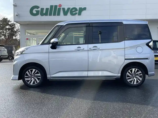 トヨタ ルーミー カスタムG 青森県 2020(令2)年 5.6万km ブライトシルバーM ４WD/純正ナビ/フルセグTV/CD/DVD/BT/衝突軽減ブレーキ/レーダークルーズコントロール/コーナーセンサー/ドライブレコーダー/ETC/両側パワースライドドア/全方位カメラ/電動パーキングブレーキ/オートホールド/電動格納ウインカーミラー/ドアバイザー/ステアリングスイッチ/14インチ純正AW/プッシュスタート/LEDオートライト/スマートキー×２