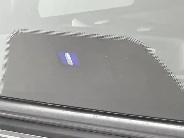 メルセデス・ベンツ ゲレンデヴァーゲン Ｇ３５０ｄ 道央・札幌 2017(平29)年 3.8万km オブシディアンブラックM ・ラグジュアリーパッケージ/・スライディングルーフ/・本革シート/・ハーマンカードンサウンド/・AMGオーバーフェンダー/・COMANDシステム/・8インチワイドディスプレイ/　CD/DVD/SD/BT/フルセグ/・バック/サイドカメラ/・ETC/・純正ドライブレコーダー/・ブラインドスポットモニター/・クルーズコントロール/・イージーエントリー/・ステアリングスイッチ/・パドルシフト/・ディファレンシャルロック/・トランスファースイッチ/・前席メモリー付パワーシート/・電動ランバーサポート/・全席シートヒーター/・LEDヘッドライト/・LEDドライビングライト/・LEDハイマウントストップ/・ステンレス製サイドステップ/・純正フロアマット