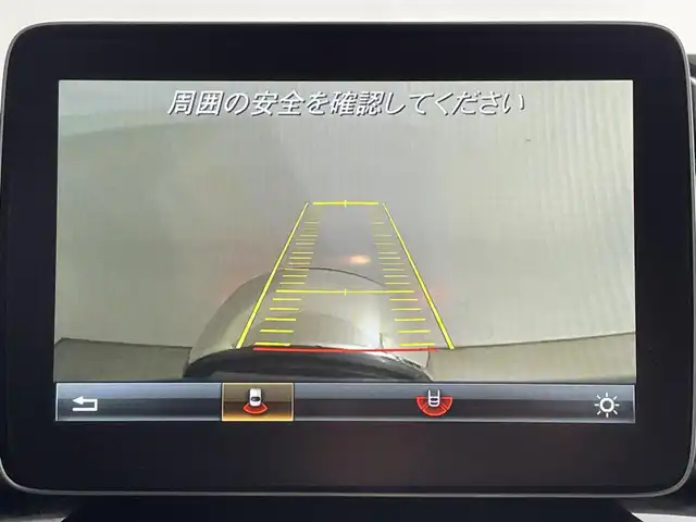 メルセデス・ベンツ ゲレンデヴァーゲン Ｇ３５０ｄ 道央・札幌 2017(平29)年 3.8万km オブシディアンブラックM ・ラグジュアリーパッケージ/・スライディングルーフ/・本革シート/・ハーマンカードンサウンド/・AMGオーバーフェンダー/・COMANDシステム/・8インチワイドディスプレイ/　CD/DVD/SD/BT/フルセグ/・バック/サイドカメラ/・ETC/・純正ドライブレコーダー/・ブラインドスポットモニター/・クルーズコントロール/・イージーエントリー/・ステアリングスイッチ/・パドルシフト/・ディファレンシャルロック/・トランスファースイッチ/・前席メモリー付パワーシート/・電動ランバーサポート/・全席シートヒーター/・LEDヘッドライト/・LEDドライビングライト/・LEDハイマウントストップ/・ステンレス製サイドステップ/・純正フロアマット