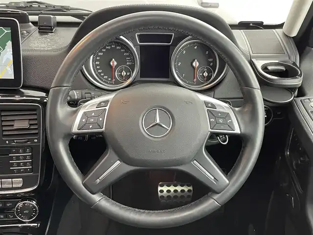 メルセデス・ベンツ ゲレンデヴァーゲン Ｇ３５０ｄ 道央・札幌 2017(平29)年 3.8万km オブシディアンブラックM ・ラグジュアリーパッケージ/・スライディングルーフ/・本革シート/・ハーマンカードンサウンド/・AMGオーバーフェンダー/・COMANDシステム/・8インチワイドディスプレイ/　CD/DVD/SD/BT/フルセグ/・バック/サイドカメラ/・ETC/・純正ドライブレコーダー/・ブラインドスポットモニター/・クルーズコントロール/・イージーエントリー/・ステアリングスイッチ/・パドルシフト/・ディファレンシャルロック/・トランスファースイッチ/・前席メモリー付パワーシート/・電動ランバーサポート/・全席シートヒーター/・LEDヘッドライト/・LEDドライビングライト/・LEDハイマウントストップ/・ステンレス製サイドステップ/・純正フロアマット