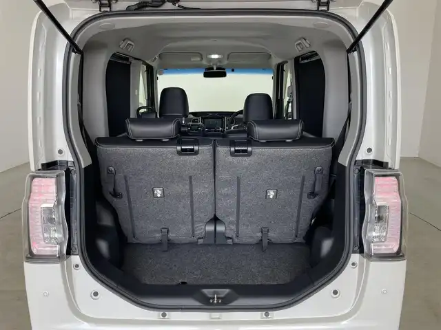 ダイハツ タント カスタム RS トップED SA Ⅲ 埼玉県 2017(平29)年 6.2万km パールホワイトⅢ 純正８インチナビ　バックカメラ　両側パワースライドドア　シートヒーター　ＥＴＣ　ハーフレザー　社外マフラー　純正アルミ　ＬＥＤライト　ＣＤ　ＤＶＤ　Ｂｌｕｅｔｏｏｔｈ　地デジフルセグＴＶ　　HDMI USB スマートキー　オートライト　スマートキー