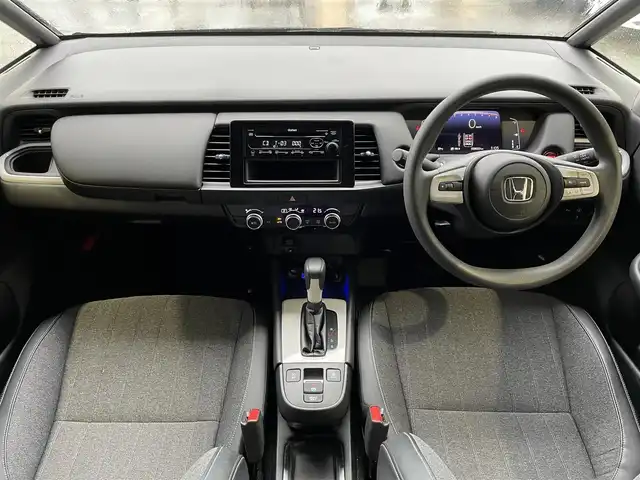 ホンダ フィット ホーム 山口県 2020(令2)年 2.8万km クリスタルブラックパール ワンオーナー/コーナーセンサー/衝突被害軽減ブレーキ/レーダークルーズコントロール/レーンアシスト/オートマチックハイビーム/LEDオートヘッドライト/スマートキー/CD AUX/アイドリングストップ/ヘッドライトレベライザー/横滑り防止/電動パーキングブレーキ/保証書 取説/禁煙車