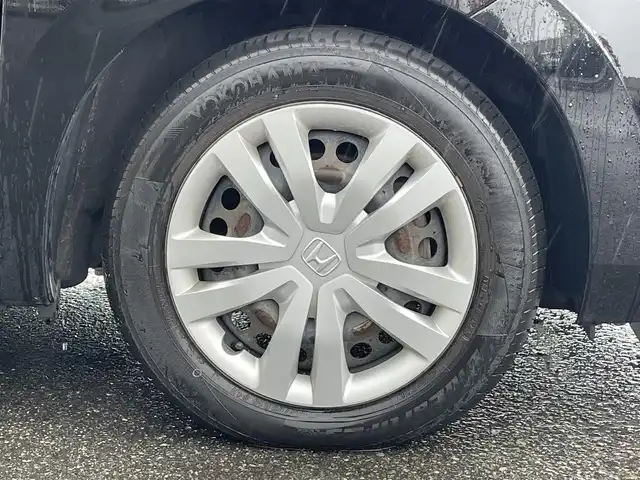 ホンダ フィット ホーム 山口県 2020(令2)年 2.8万km クリスタルブラックパール ワンオーナー/コーナーセンサー/衝突被害軽減ブレーキ/レーダークルーズコントロール/レーンアシスト/オートマチックハイビーム/LEDオートヘッドライト/スマートキー/CD AUX/アイドリングストップ/ヘッドライトレベライザー/横滑り防止/電動パーキングブレーキ/保証書 取説/禁煙車
