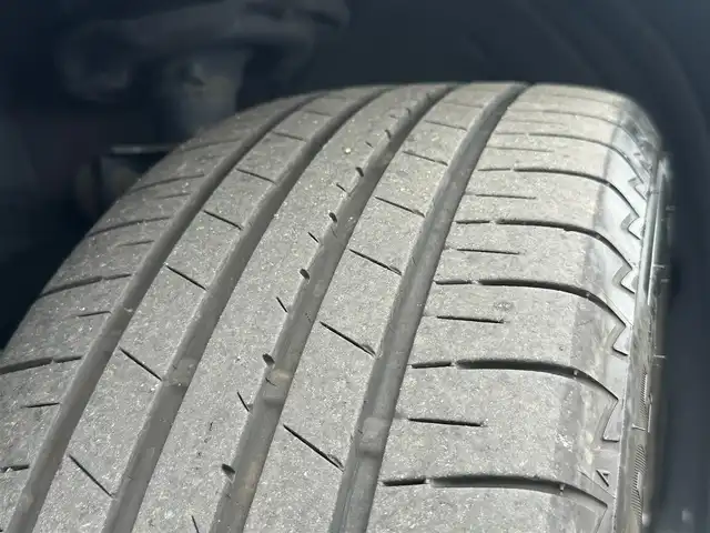 マツダ ＭＸ－３０ 宮城県 2020(令2)年 2.3万km ジェットブラックマイカ 【メーカーオプション】/ベーシックパッケージ/セーフティパッケージ/・クルージングトラフィックサポート/・スマートブレーキサポート（右直事故回避アシスト）/・前側方接近検知/・アダプティブLEDヘッドランプ/・シグネチャーLEDランプ/・デイライト/360°セーフティパッケージ/・360度ビューモニター/・ドライバーアテンションアラート/ユーティリティパッケージ/・ステアリングヒーター/・メモリー機能付パワーシート/・シートヒーター/エクステリアパッケージ/インテリアパッケージ（ホワイト内装）/BOSEサウンドシステム/＝＝＝/i-ACTIVSENSE/・ブラインドスポットモニタリング/・レーンキープアシストシステム/・後側方接近車両検知/・レーダークルーズコントロール/・緊急時車線維持支援/・ドライバーアテンションアラート/・車線逸脱警報/・ハイビームコントロールシステム/・AT誤発進抑制制御/・スマートブレーキサポート/純正ナビ/【BT・USB・HDMI・フルセグTV】/ETC/ハーフレザーシート/電動パーキングブレーキ/ブレーキホールド/オートライト/スマートキー＆プッシュスタート