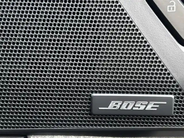 マツダ ＭＸ－３０ モダンコンフィデンス 熊本県 2020(令2)年 2.3万km ジェットブラックマイカ 【メーカーオプション】/ベーシックパッケージ/セーフティパッケージ/・クルージングトラフィックサポート/・スマートブレーキサポート（右直事故回避アシスト）/・前側方接近検知/・アダプティブLEDヘッドランプ/・シグネチャーLEDランプ/・デイライト/360°セーフティパッケージ/・360度ビューモニター/・ドライバーアテンションアラート/ユーティリティパッケージ/・ステアリングヒーター/・メモリー機能付パワーシート/・シートヒーター/エクステリアパッケージ/インテリアパッケージ（ホワイト内装）/BOSEサウンドシステム/＝＝＝/i-ACTIVSENSE/・ブラインドスポットモニタリング/・レーンキープアシストシステム/・後側方接近車両検知/・レーダークルーズコントロール/・緊急時車線維持支援/・ドライバーアテンションアラート/・車線逸脱警報/・ハイビームコントロールシステム/・AT誤発進抑制制御/・スマートブレーキサポート/純正ナビ/【BT・USB・HDMI・フルセグTV】/ETC/ハーフレザーシート/電動パーキングブレーキ/ブレーキホールド/LEDオートライト/スマートキー/プッシュスタート