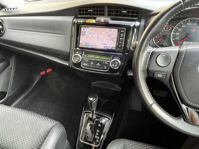 トヨタ カローラ フィールダー 1．5G ダブルバイビー 千葉県 2016(平28)年 7.9万km ブラックマイカ トヨタセーフティセンス/　・衝突軽減ブレーキ/　・車線逸脱警告/　・オートハイビーム/　・カーテンエアバック/LEDヘッドライト/純正ナビ/ワンセグTV/CD/Blue Tooth/SD/バックカメラ/Nano e/ステアリングスイッチ/トノカバー/フォグライト/LEDルームライト/LEDヘッドライト/ETC/純正フロアマット/純正16インチAW/取説/保証書/スペアキー/R1.4.5記録簿あり
