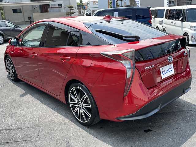 トヨタ プリウス A ツーリングセレクション 長野県 2016(平28)年 13.7万km エモーショナルレッド (株)IDOMが運営する【じしゃロン長野店】の自社ローン専用車両になります/こちらは現金またはオートローンご利用時の価格です。自社ローンご希望の方は別途その旨お申付け下さい./純正ナビ　（CD/DVD/BT）/フルセグTV/バックカメラ/ETC/クルーズコントロール/ステアリングスイッチ/純正フロアマット/社外アルミホイール/前後コーナーセンサー