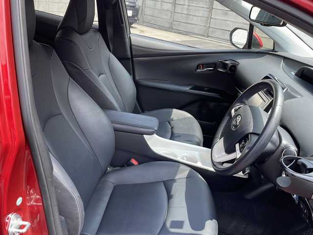 トヨタ プリウス A ツーリングセレクション 長野県 2016(平28)年 13.7万km エモーショナルレッド (株)IDOMが運営する【じしゃロン長野店】の自社ローン専用車両になります/こちらは現金またはオートローンご利用時の価格です。自社ローンご希望の方は別途その旨お申付け下さい./純正ナビ　（CD/DVD/BT）/フルセグTV/バックカメラ/ETC/クルーズコントロール/ステアリングスイッチ/純正フロアマット/社外アルミホイール/前後コーナーセンサー