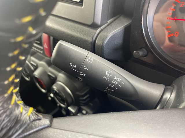 スズキ ジムニー XL 愛知県 2021(令3)年 3.3万km ジャングルグリーン 衝突被害軽減ブレーキ/レーンキープアシスト/前後ドライブレコーダー/ＥＴＣ/前席シートヒーター/純正フロアマット/オートライト/フォグライト/プッシュスタート/電動格納ドアミラー/スペアキー