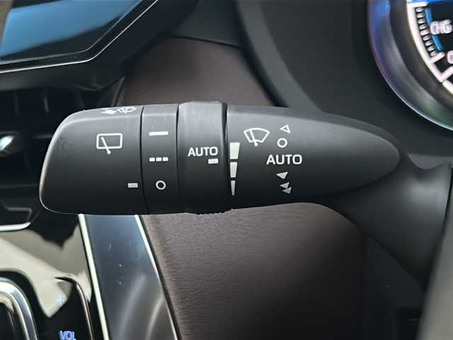 トヨタ ハリアー ハイブリッド Z 沖縄県 2021(令3)年 4.9万km ホワイトパールクリスタルシャイン モデリスタエアロ/純正ナビTV/ＪＢＬサウンド　/全方位カメラ　/インテリジェントルームミラー　/ウインカーミラー　/スマートキー　/ＥＴＣ２．０　/フルセグＴＶ　/ドライブレコーダー　/ハーフレザーシート　/純正アルミホイール
