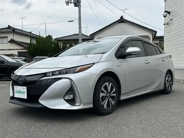 トヨタ プリウス ＰＨＶ A レザーパッケージ 山形県 2017(平29)年 9.2万km シルバーM 純正11.6インチナビ/・フルセグTV/AM/FM/Bluetooth/4WD/禁煙車/前後ドライブレコーダー/衝突被害軽減システム/バックカメラ/レーンキープアシスト/クルーズコントロール/前後コーナーセンサー/横滑り防止装置/アイドリングストップ/オートライト/オートハイビーム/純正LEDヘッドライト/D席パワーシート/プッシュスタート/ETC/スマートキー/取扱説明書