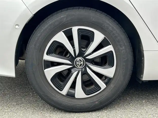 トヨタ プリウス ＰＨＶ A レザーパッケージ 山形県 2017(平29)年 9.2万km シルバーM 純正11.6インチナビ/・フルセグTV/AM/FM/Bluetooth/4WD/禁煙車/前後ドライブレコーダー/衝突被害軽減システム/バックカメラ/レーンキープアシスト/クルーズコントロール/前後コーナーセンサー/横滑り防止装置/アイドリングストップ/オートライト/オートハイビーム/純正LEDヘッドライト/D席パワーシート/プッシュスタート/ETC/スマートキー/取扱説明書